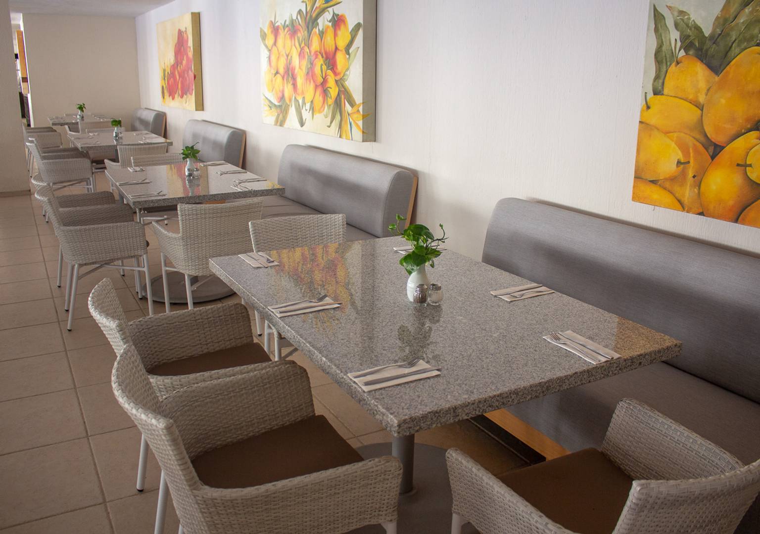 Puerto Vallarta Vacations - Plaza Pelicanos Club Beach Resort - All-Inclusive - Property Image 4