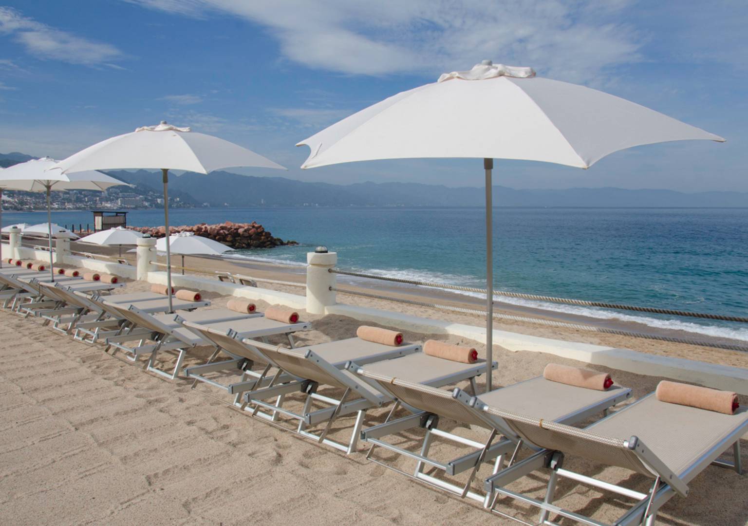Puerto Vallarta Vacations - Plaza Pelicanos Grand Beach Resort - All-Inclusive - Property Image 4