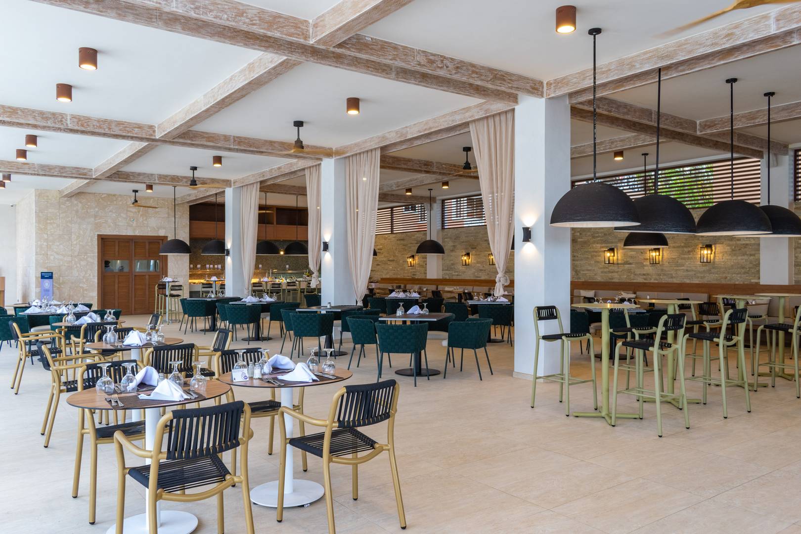 Tropical Deluxe Princess - All-Inclusive