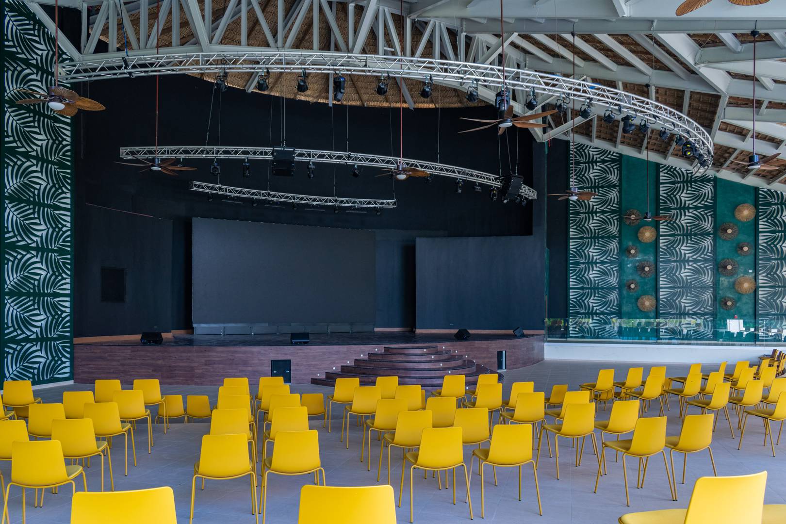 Tropical Deluxe Princess - All-Inclusive