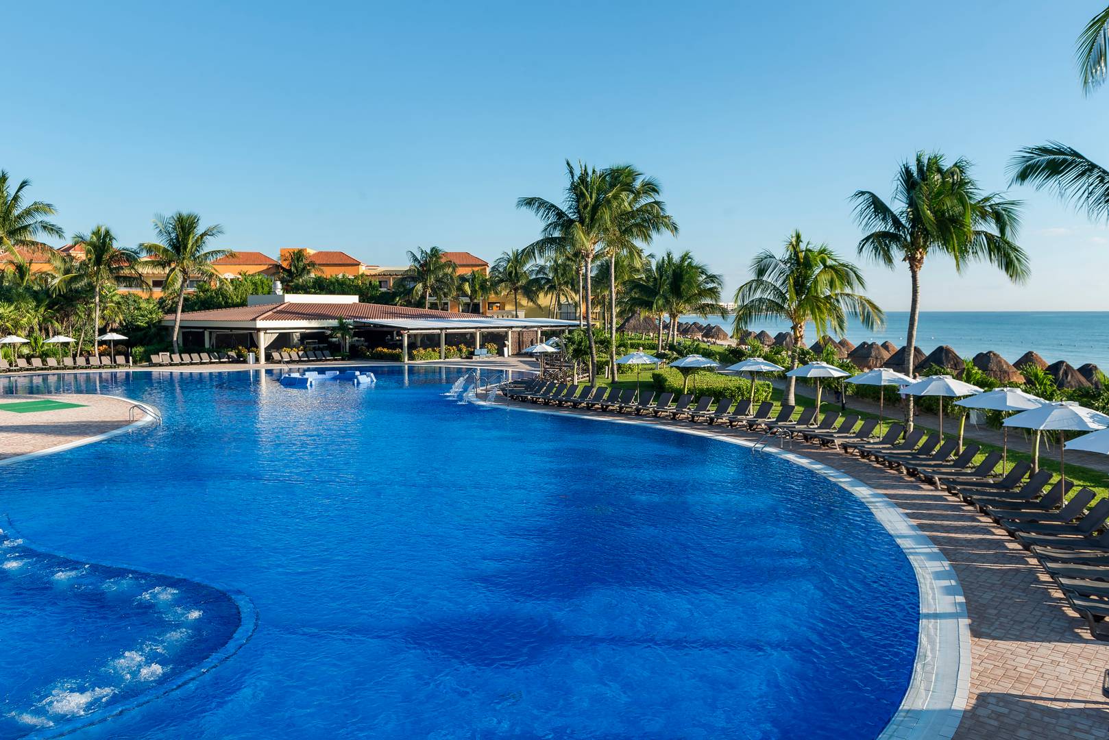 El Beso Adults Only at Ocean Coral and Turquesa - All-Inclusive