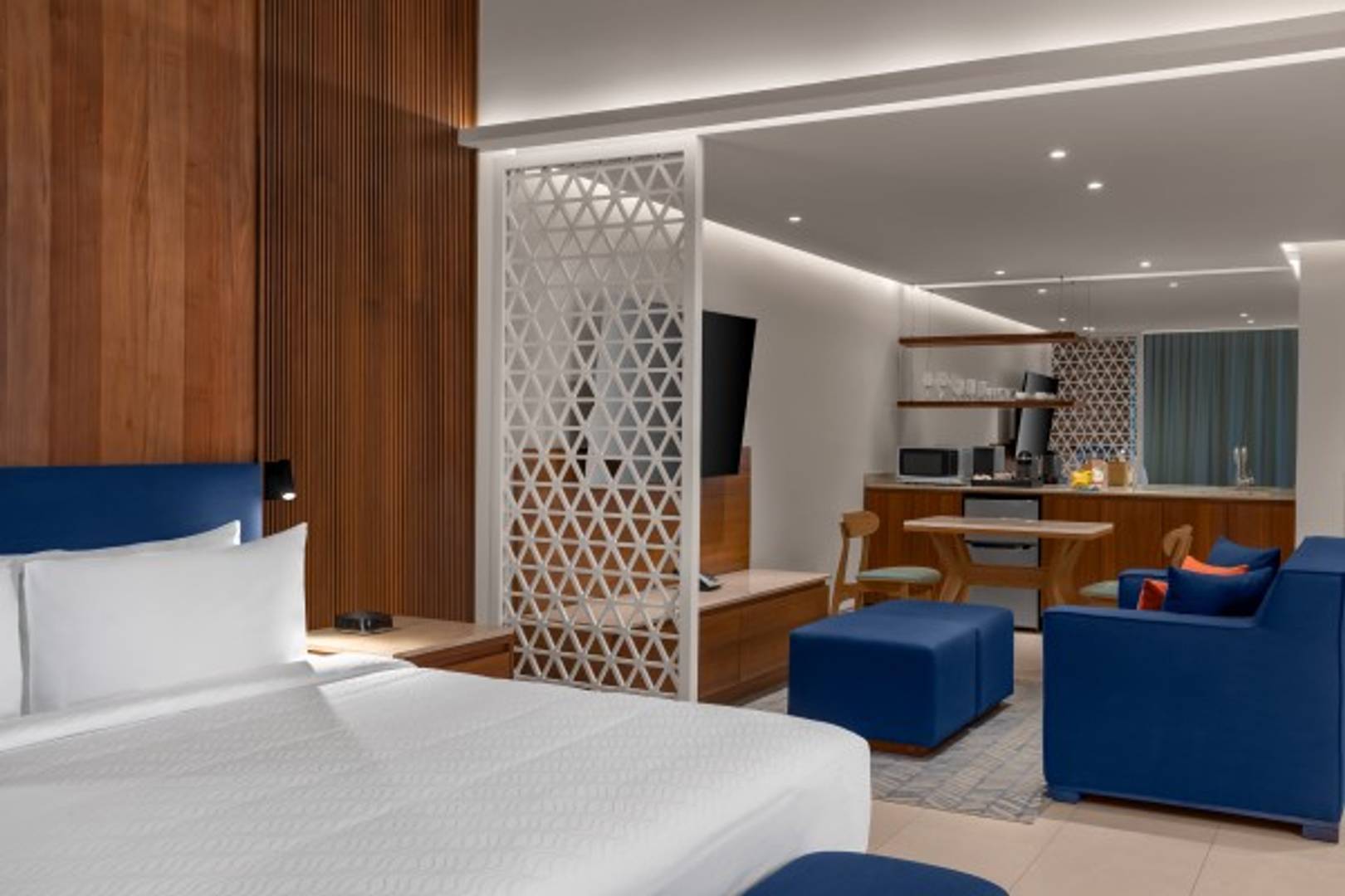 Cancun Vacations - Hilton Cancun Mar Caribe - All-Inclusive - Property Image 52