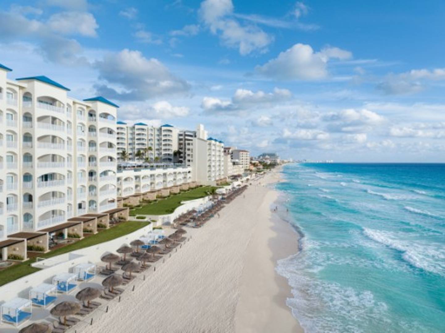 Cancun Vacations - Hilton Cancun Mar Caribe - All-Inclusive - Property Image 9